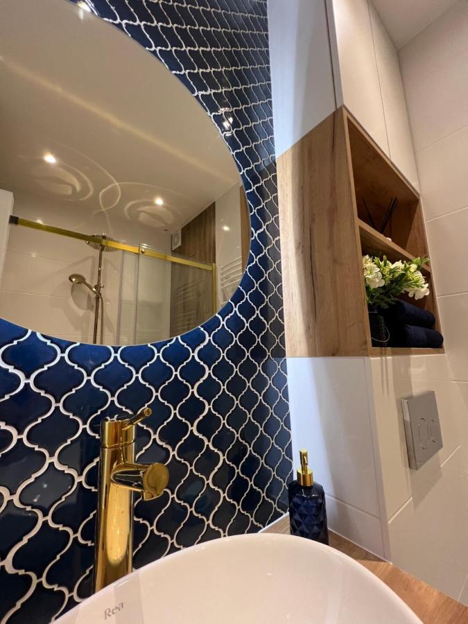 B&W Luxurious Apartment In The Heart Of 弗罗茨瓦夫 外观 照片